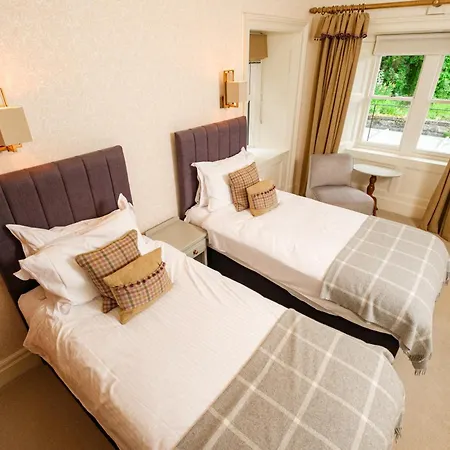 Hotel Ravenstone Manor 4*