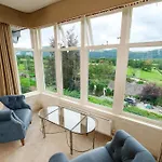 Ravenstone Manor