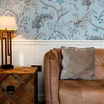 Ravenstone Manor Otel 4*