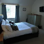 Ravenstone Manor