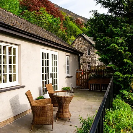 ラヴェンストーン マナー ホテル バセンスウェイト