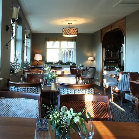 ラヴェンストーン マナー ホテル バセンスウェイト