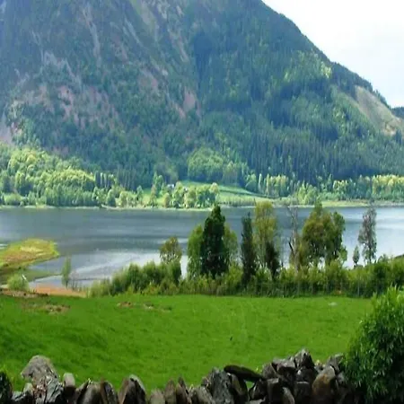 ラヴェンストーン マナー ホテル