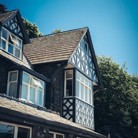 Ravenstone Manor