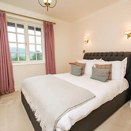 Ravenstone Manor