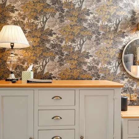 Hotel Ravenstone Manor