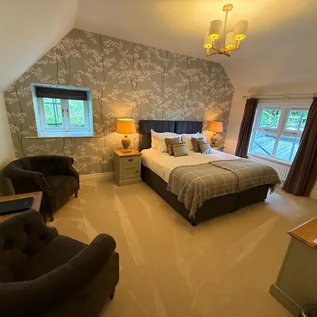 Hotel Ravenstone Manor