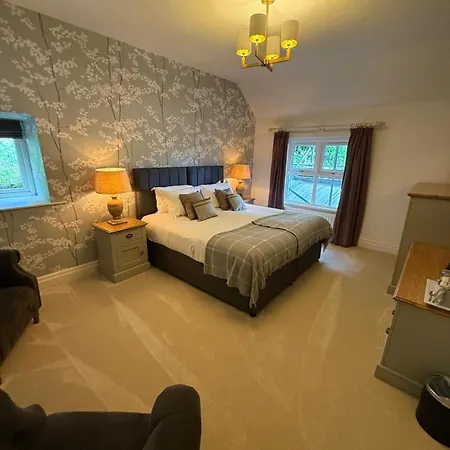 Ravenstone Manor Hotel