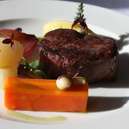 Ravenstone Manor Hotel 4*